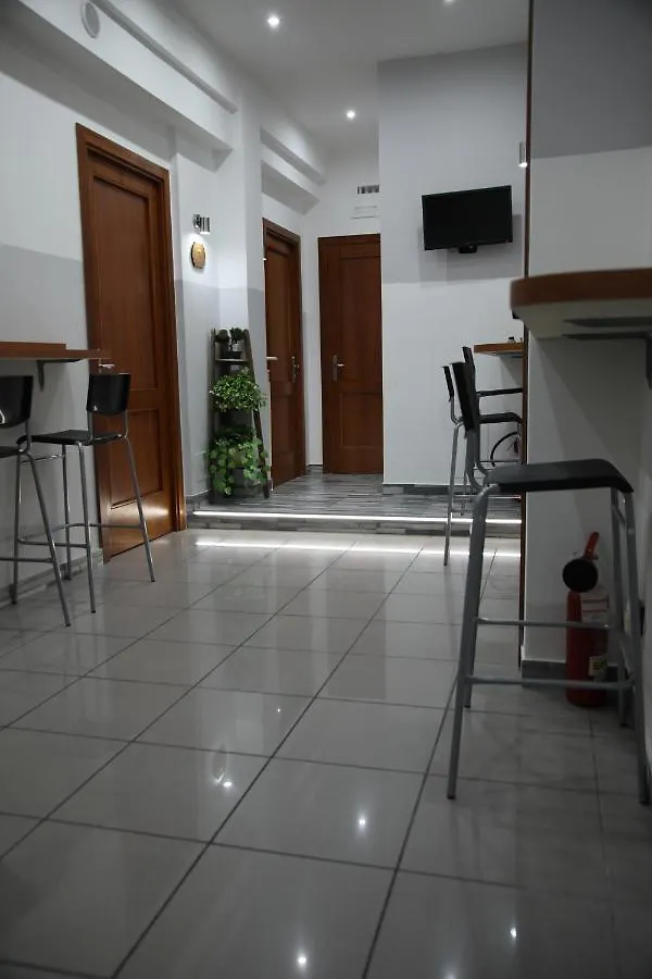 Laetitia Guest House116 Napoli 2*,