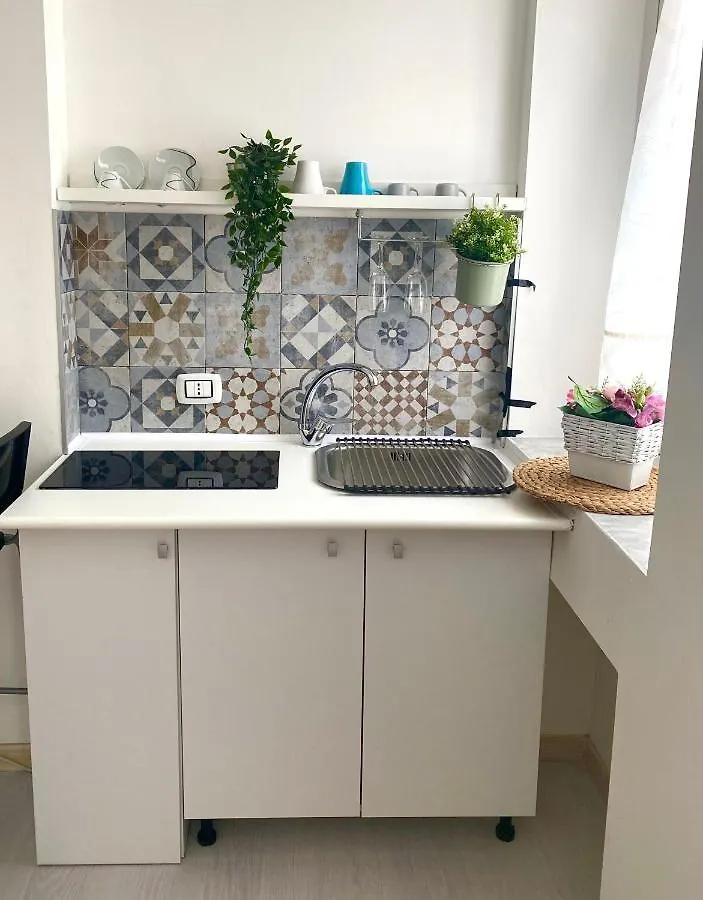 Laetitia Guest House116 Napoli 2*,