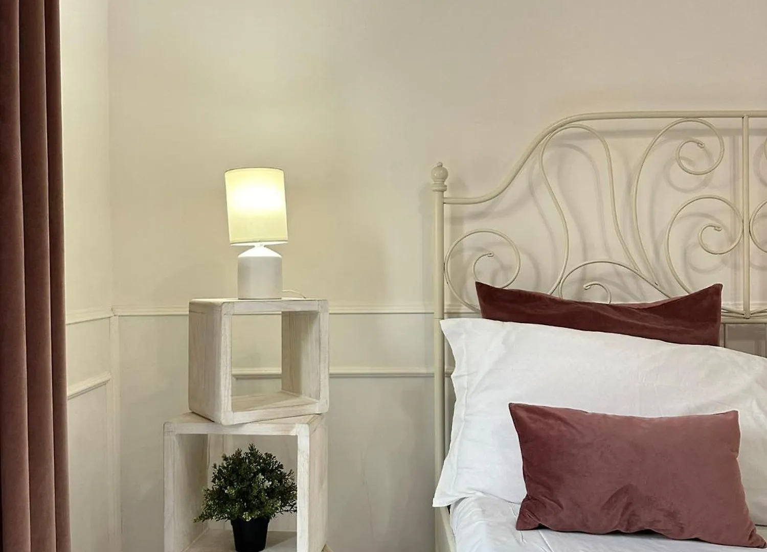 Laetitia Guest House116 Napoli